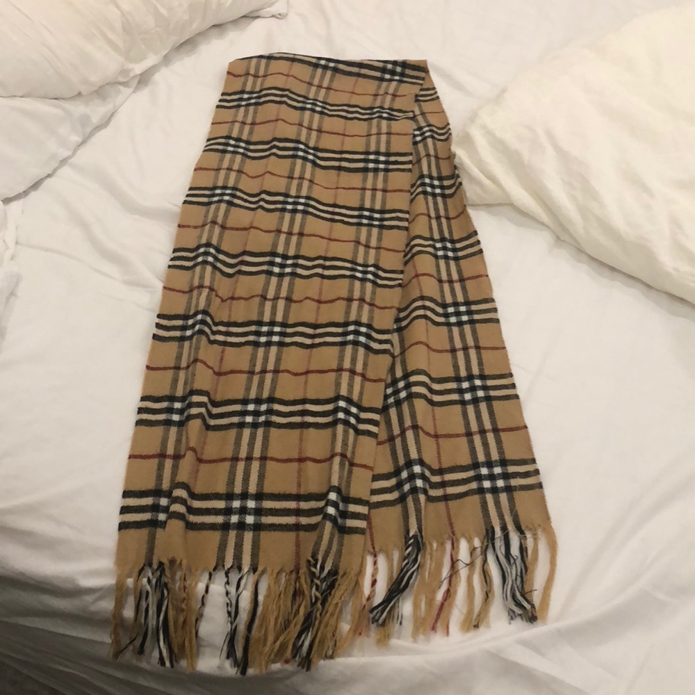 Authentic cashmere Burberry scarf